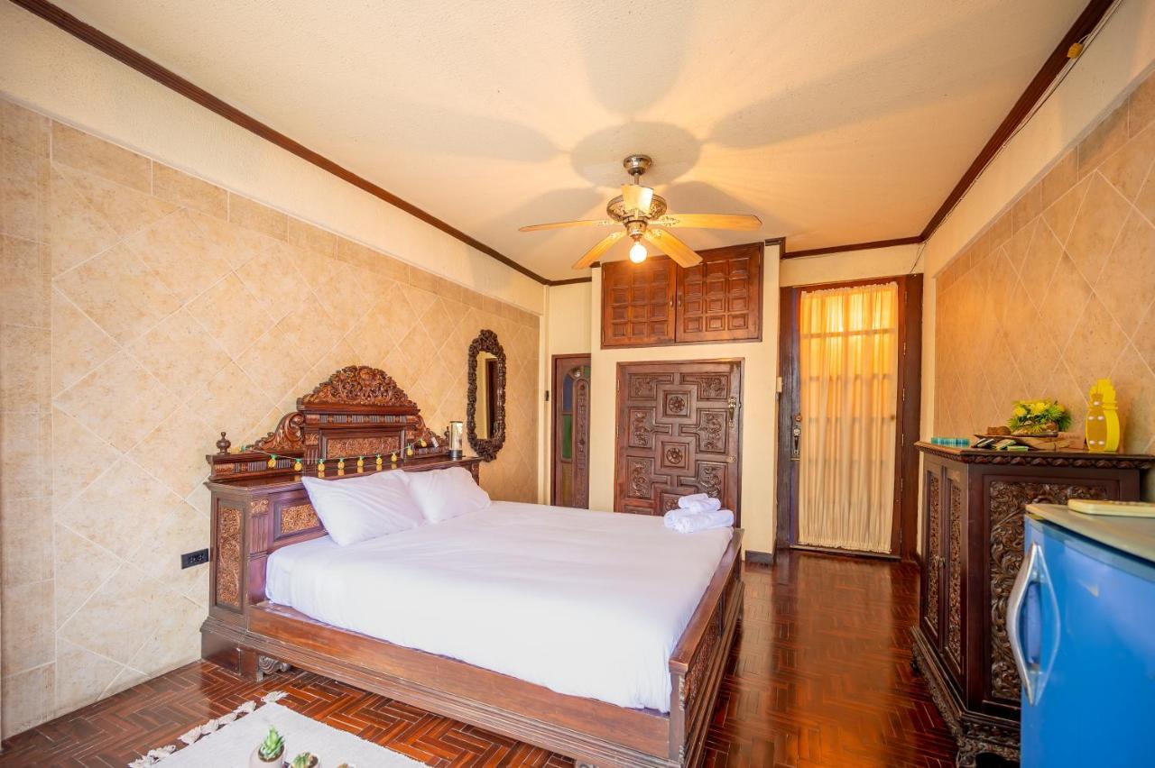 Blue Dream Guesthouse เชียงใหม่ ภายนอก รูปภาพ