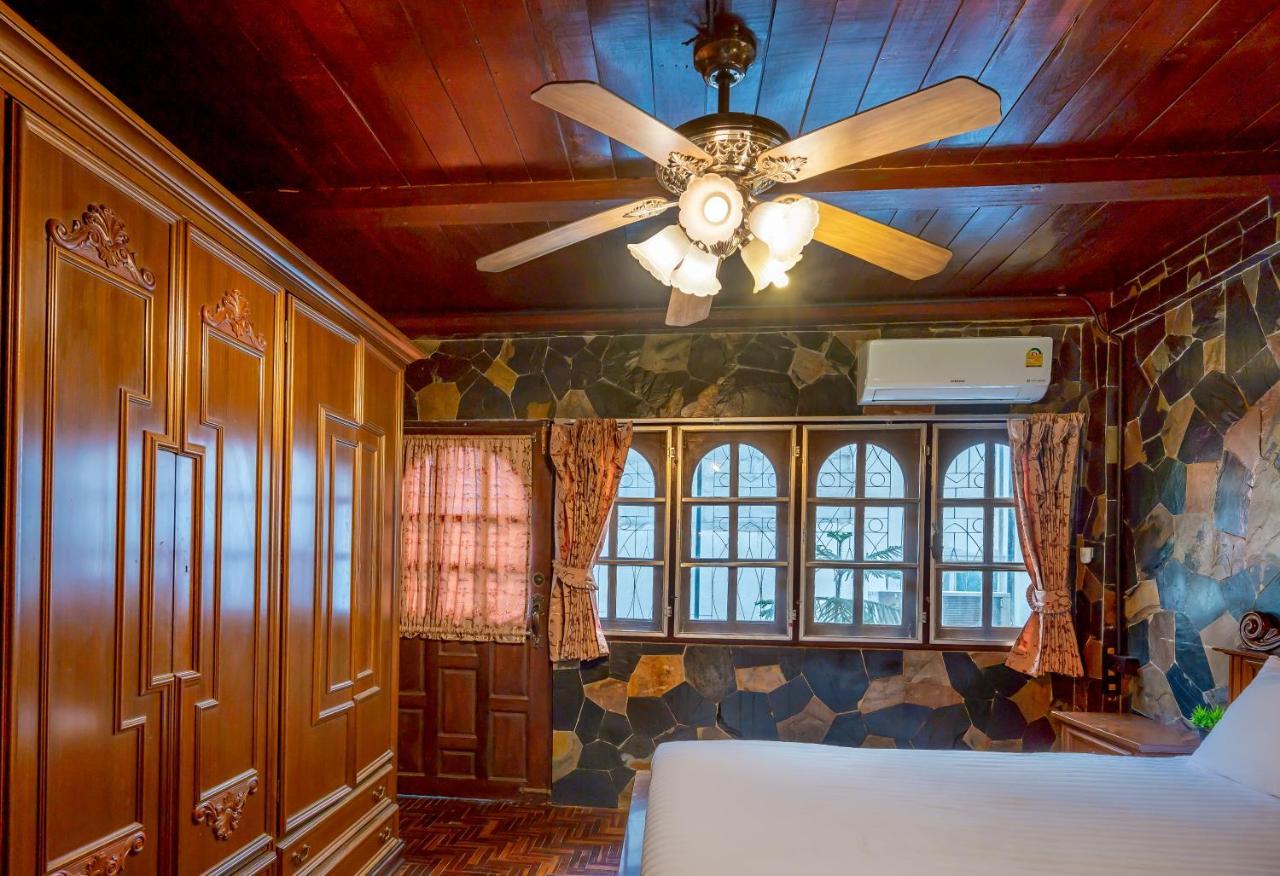 Blue Dream Guesthouse เชียงใหม่ ภายนอก รูปภาพ