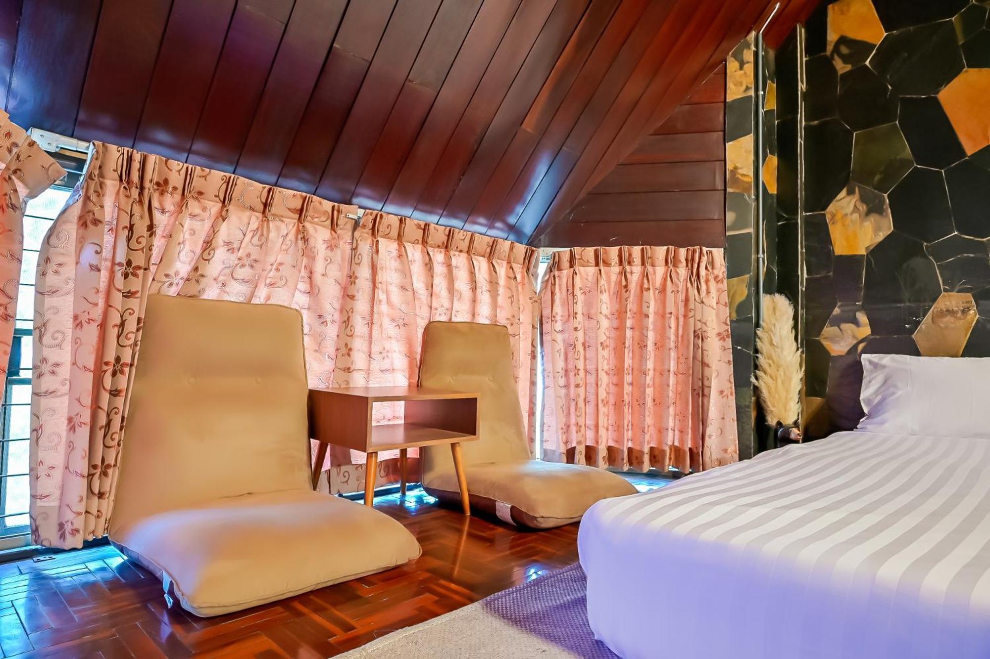 Blue Dream Guesthouse เชียงใหม่ ภายนอก รูปภาพ